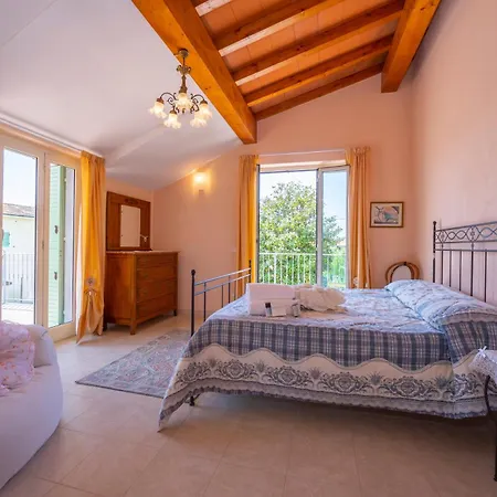 Clara Few Km From The Sea - Happy Villa Pietrasanta